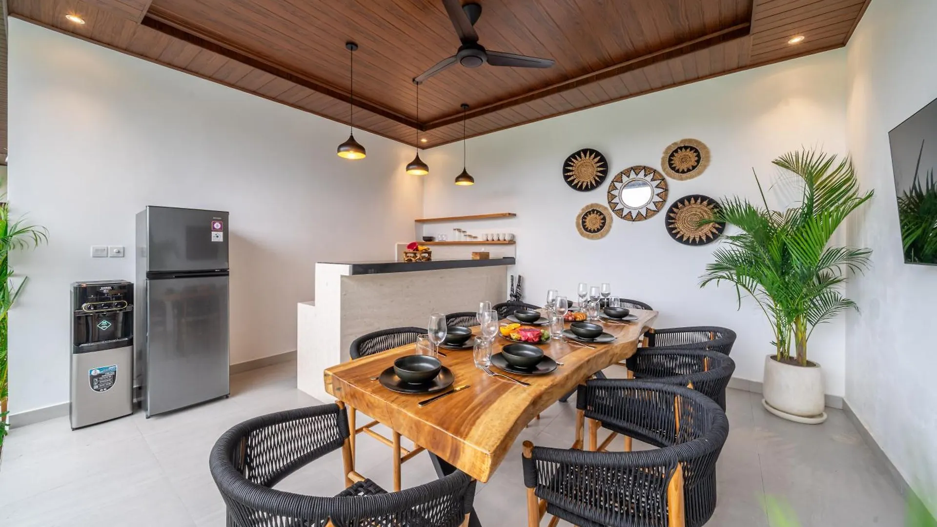 Stunning 4-Bedroom Villa With Breathtaking Ricefield Views - Your Ultimate Bali Getaway Awaits! Kerobokan  Kerobokan (Bali)